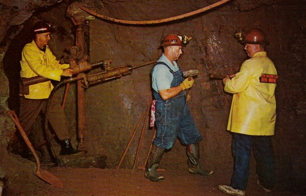 Iron Mountain Iron Mine - Old Postcard View (newer photo)